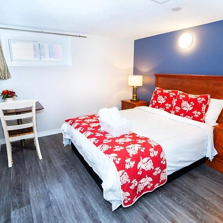 Вилла Cozy 3Br 2Bth Lower Unit, A Min To Hwy401, 404 & Dvp Торонто Экстерьер фото
