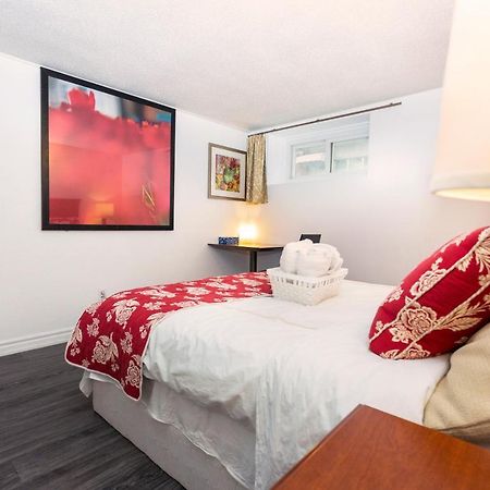 Вилла Cozy 3Br 2Bth Lower Unit, A Min To Hwy401, 404 & Dvp Торонто Экстерьер фото