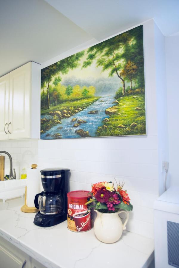 Вилла Cozy 3Br 2Bth Lower Unit, A Min To Hwy401, 404 & Dvp Торонто Экстерьер фото